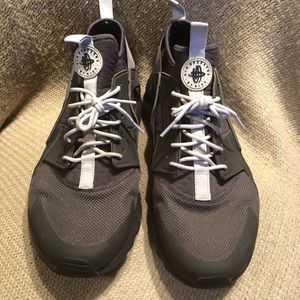 Black/grey Air Huarache by Nike